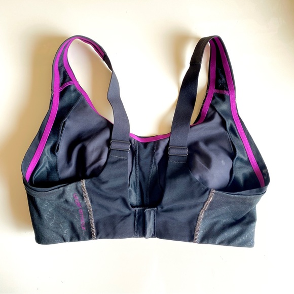 Under Armour Sports Bra - Picture 5 of 8